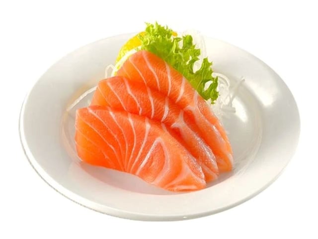 Salmon Sashimi (3pcs).