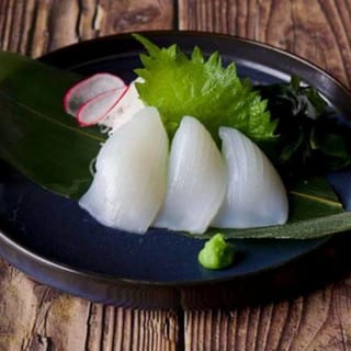 Squid Sashimi (3pcs)