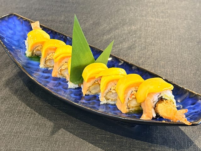 Mango Tango Roll (8pcs).
