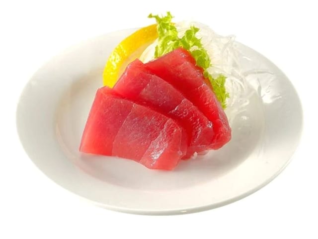 Tuna Sashimi (3pcs).