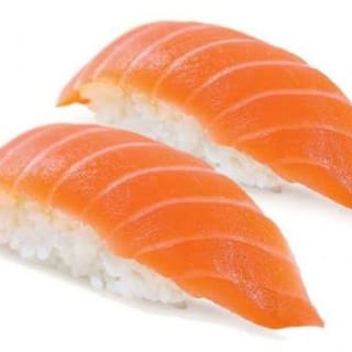 Salmon Nigiri (2 pcs)