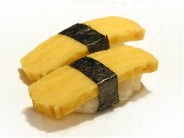 Tamago Nigiri (2pcs).