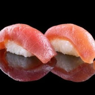 Tuna Nigiri (2pcs)