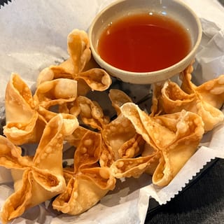 Crab Rangoons (6)