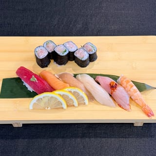Regular Sushi Combo (Chef Choice 6pcs Sushi & Tuna Roll)