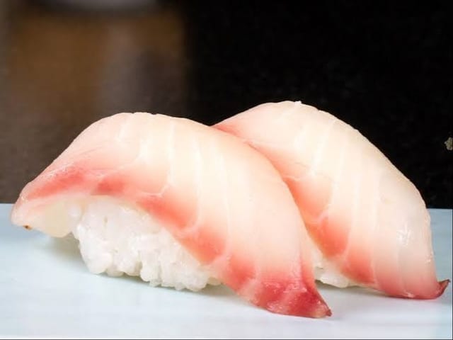 Red Snapper Nigiri (2pcs).